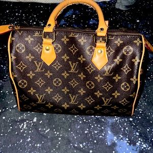Louis Vuitton purse